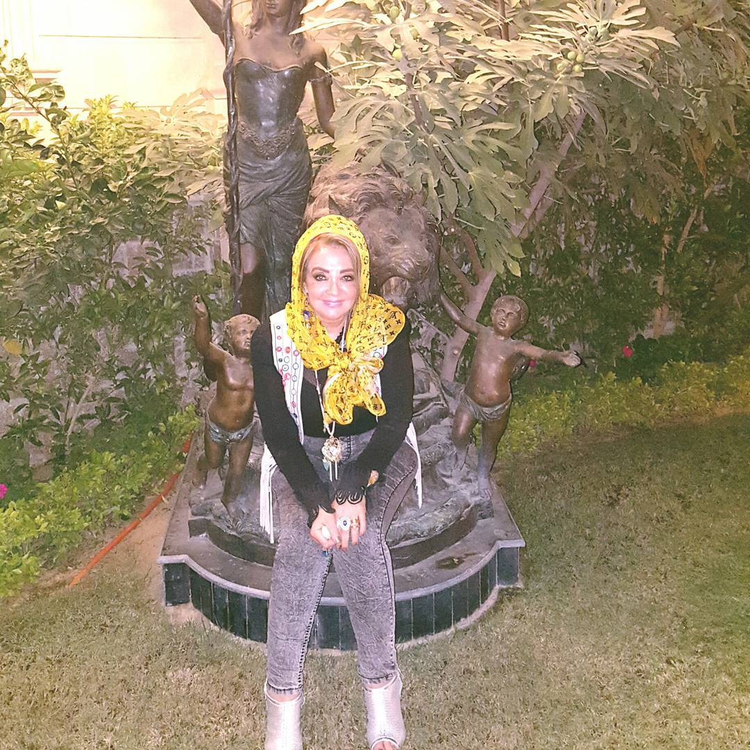 الفنانة شهيرة