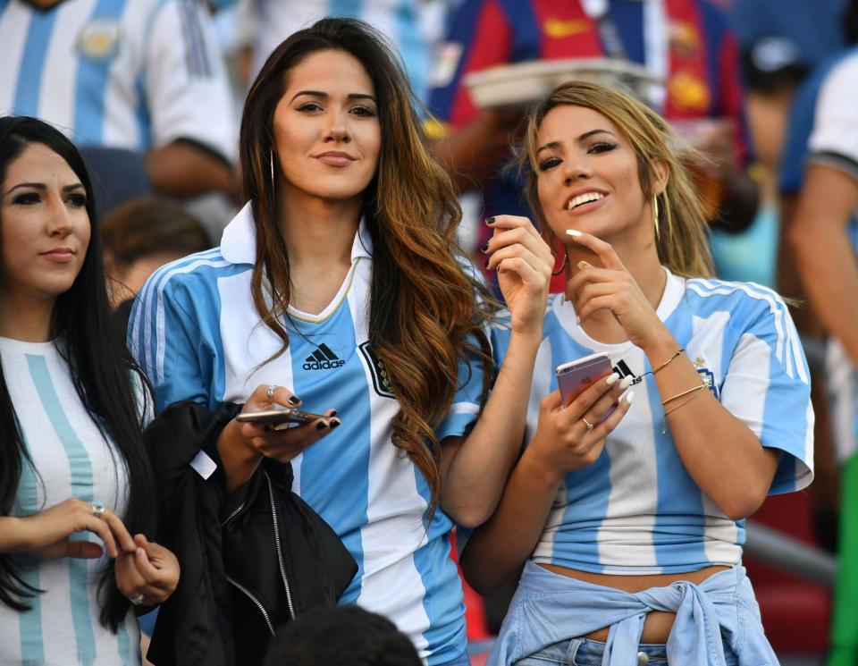جميلات مشجعى المنتخب الأرجنتينى