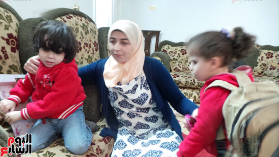 غادة والدة الطفلين غادة والدة الطفلين