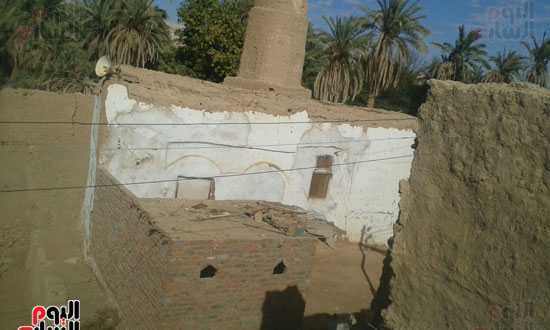 مسجد عمره640 سنة وتعرض للاهمال الشديد