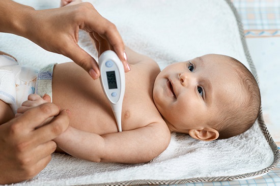 Check-Baby’s-Temperature-Using-A-Digital-Thermometer