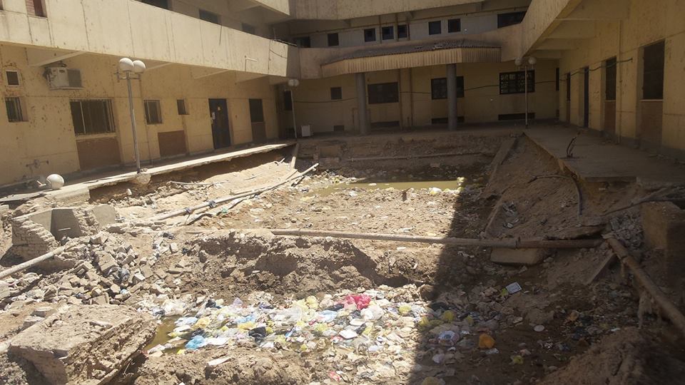 الاهمال وعدم النظافة ومياه الصرف داخل المستشفيات