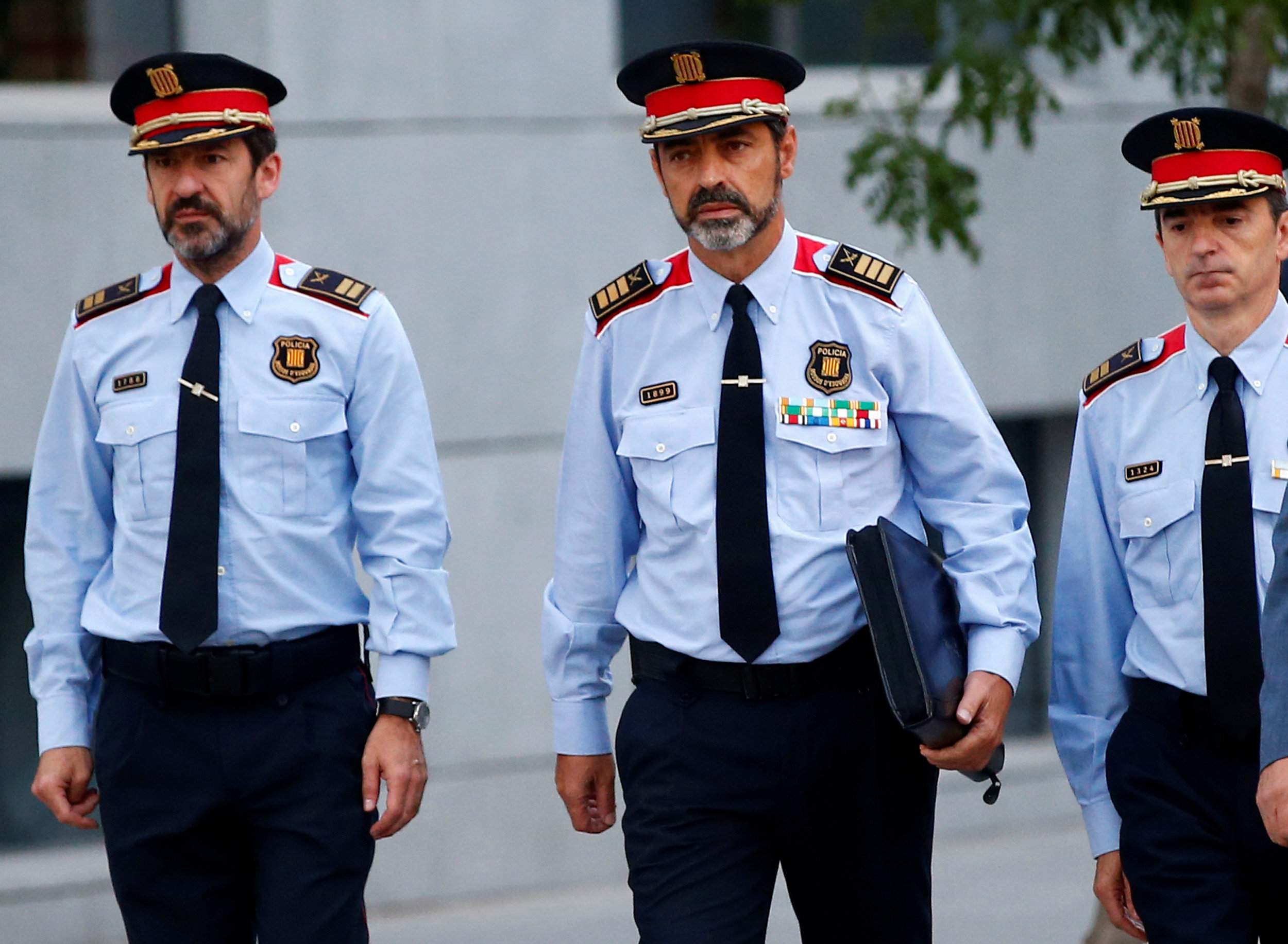 جانب من وصول قائد الشرطة الكتالونية