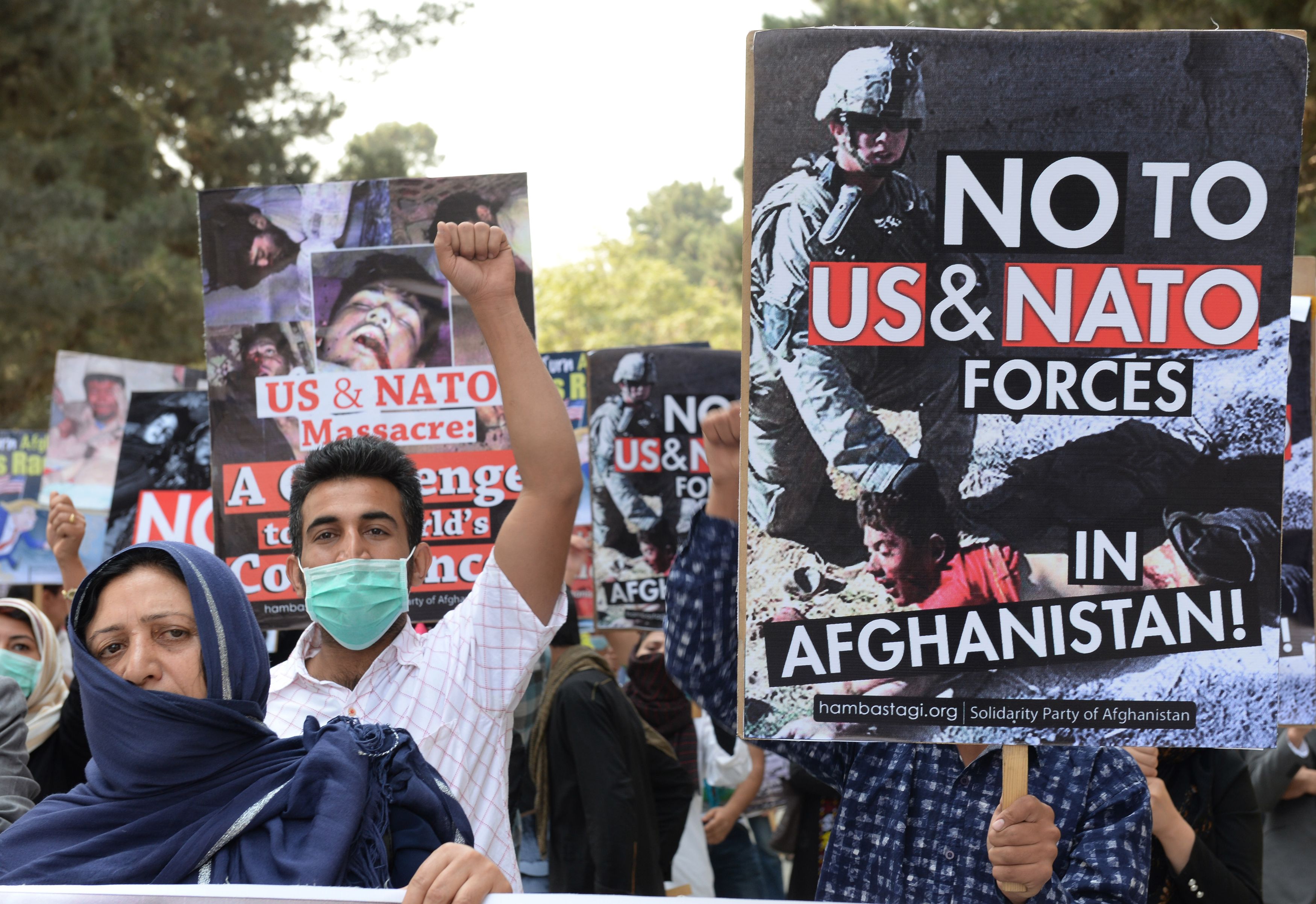 المطالبة برحيل القوات الأمريكية من أفغنستان
