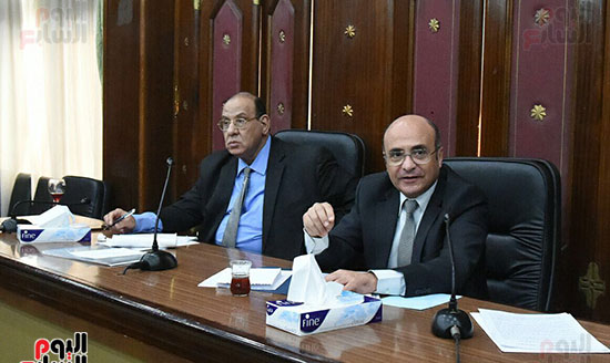 المستشار عمر مروان وزير شئون مجلس النواب يلتقى عدد من ممثلى الجمعيات الأهلية والاتحاد العام للجمعيات الأهلية  (7)