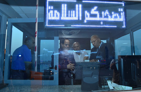 السيسى يتفقد عدد من المشروعات (4)