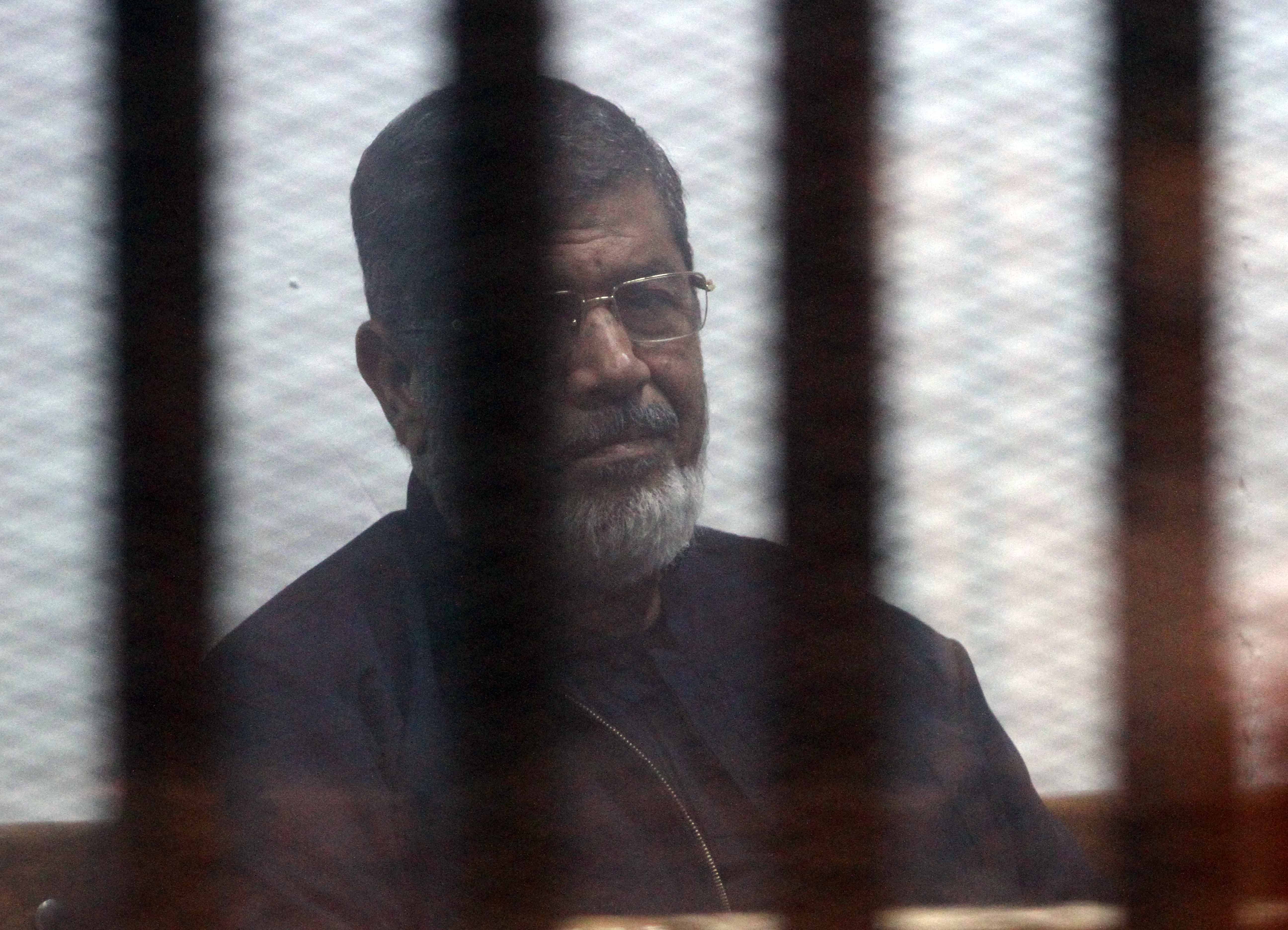 محكمة  مرسى واخرين فى اقتحام السجزن احمد معروف  26-2-2017 (24)