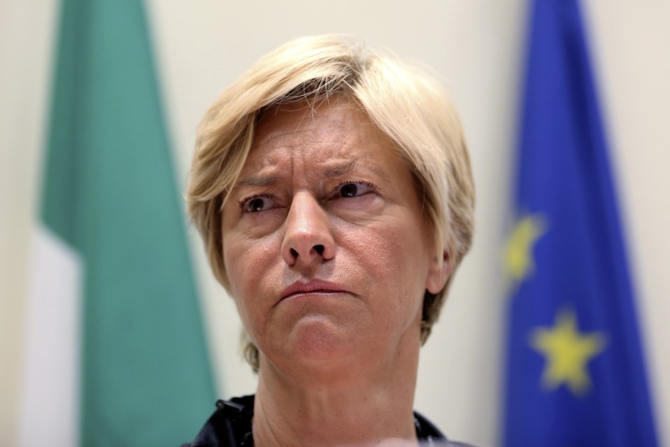 وزيرة الدفاع الإيطالية روبيرتا بينوتى