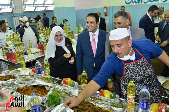 صور..زيارة الوفد البرلمانى لسجن برج العرب (10)