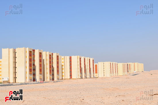 العمارات الجديدة تغزو الصحراء شمال الأقصر