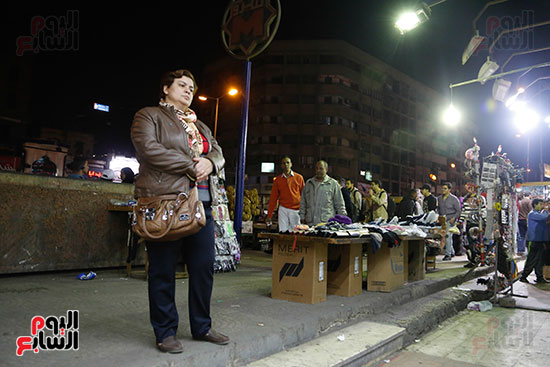  اقتحام مداخل المترو وتعطيل المارة