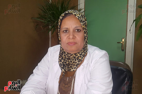 الدكتورة الهام مدنى مدير عام المستشفيات الجامعية