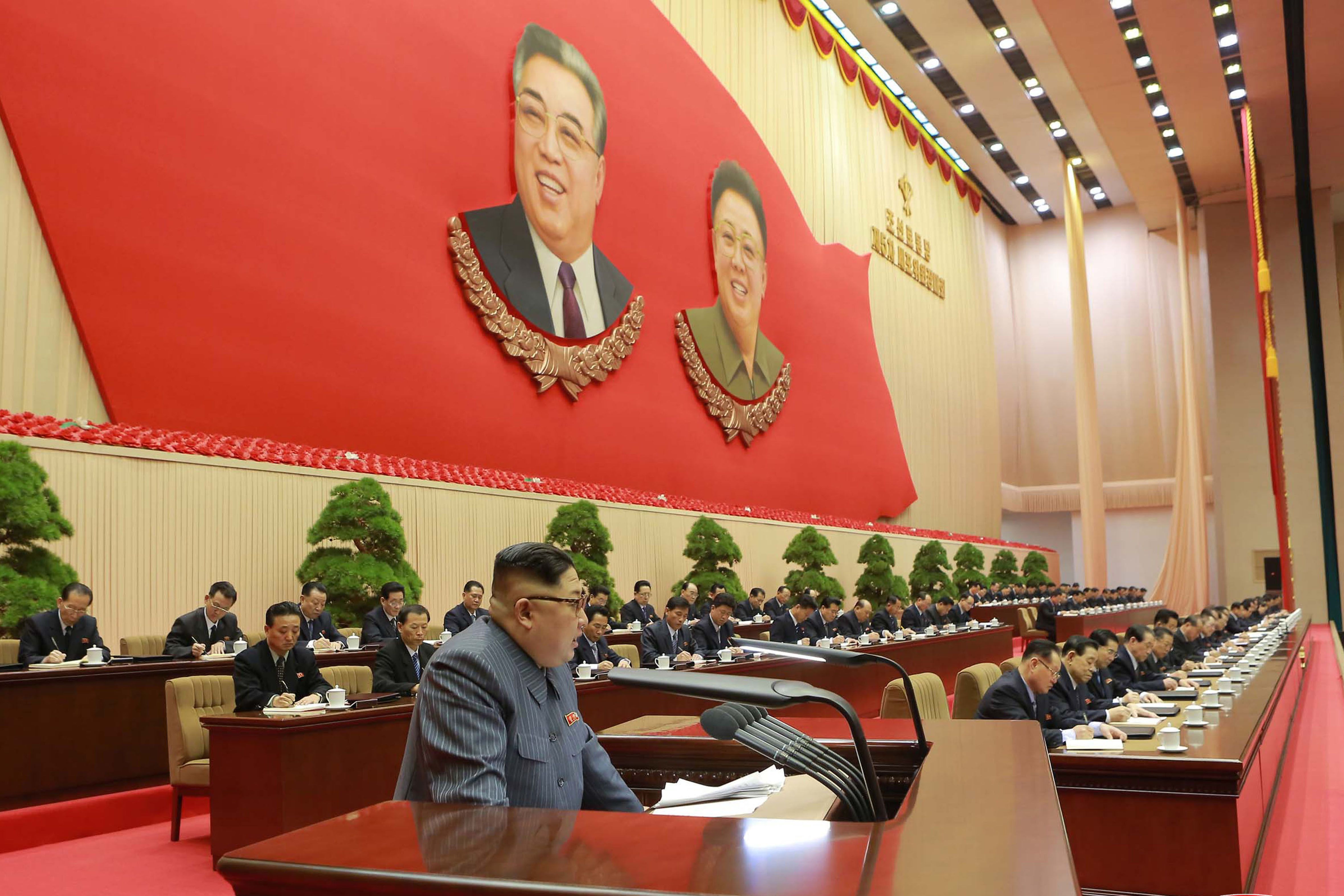 كلمة زعيم كوريا الشمالية كيم جونغ أون