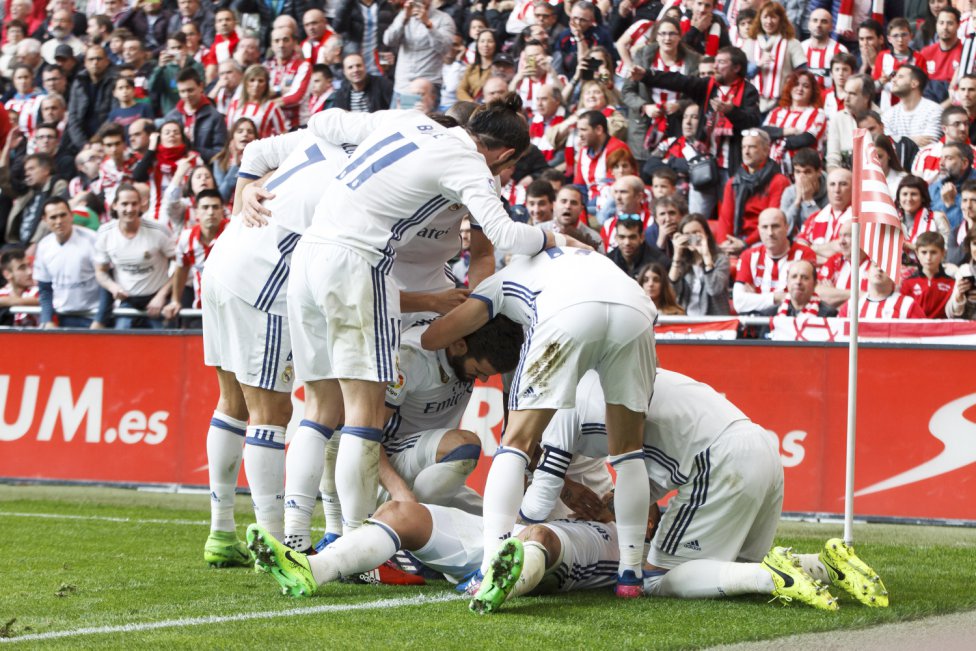 ريال مدريد يأمل فى التتويج باللقب بعد غياب عدة سنوات ريال مدريد يأمل فى التتويج باللقب بعد غياب عدة سنوات