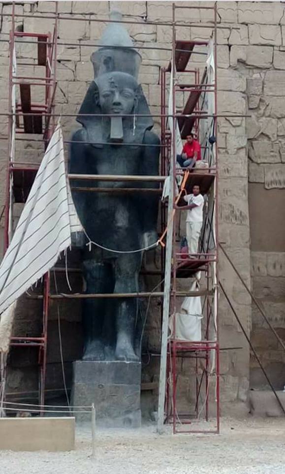 تمثال الملك رمسيس الثانى فى مراحل التنفيذ بمعبد الأقصر