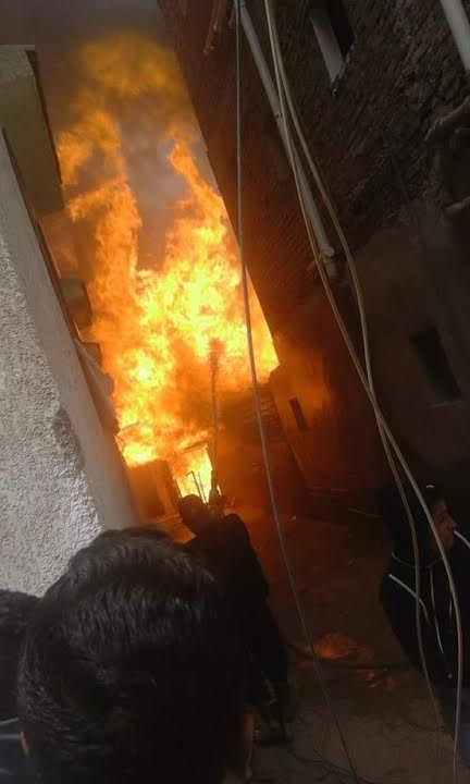 اندلاع حريق هائل بمخزن أخشاب بمدينة القرين فى الشرقية 27195-حريق-مخزن-الاخشاب