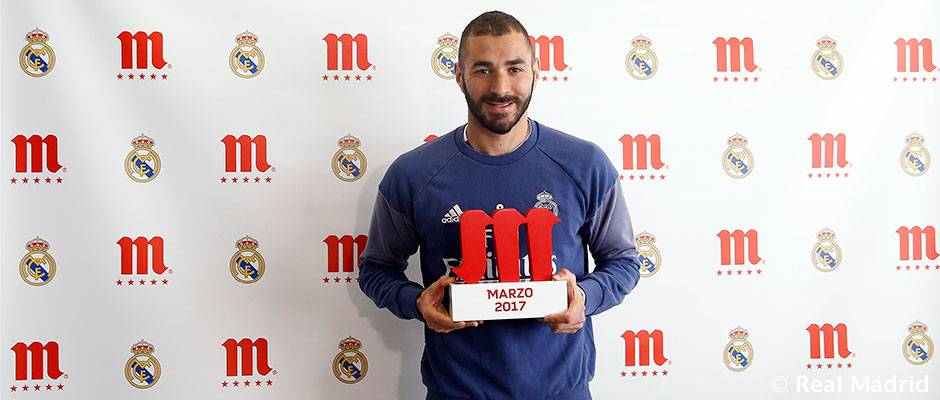 بنزيما أفضل لاعب فى شهر مارس بنزيما أفضل لاعب فى شهر مارس