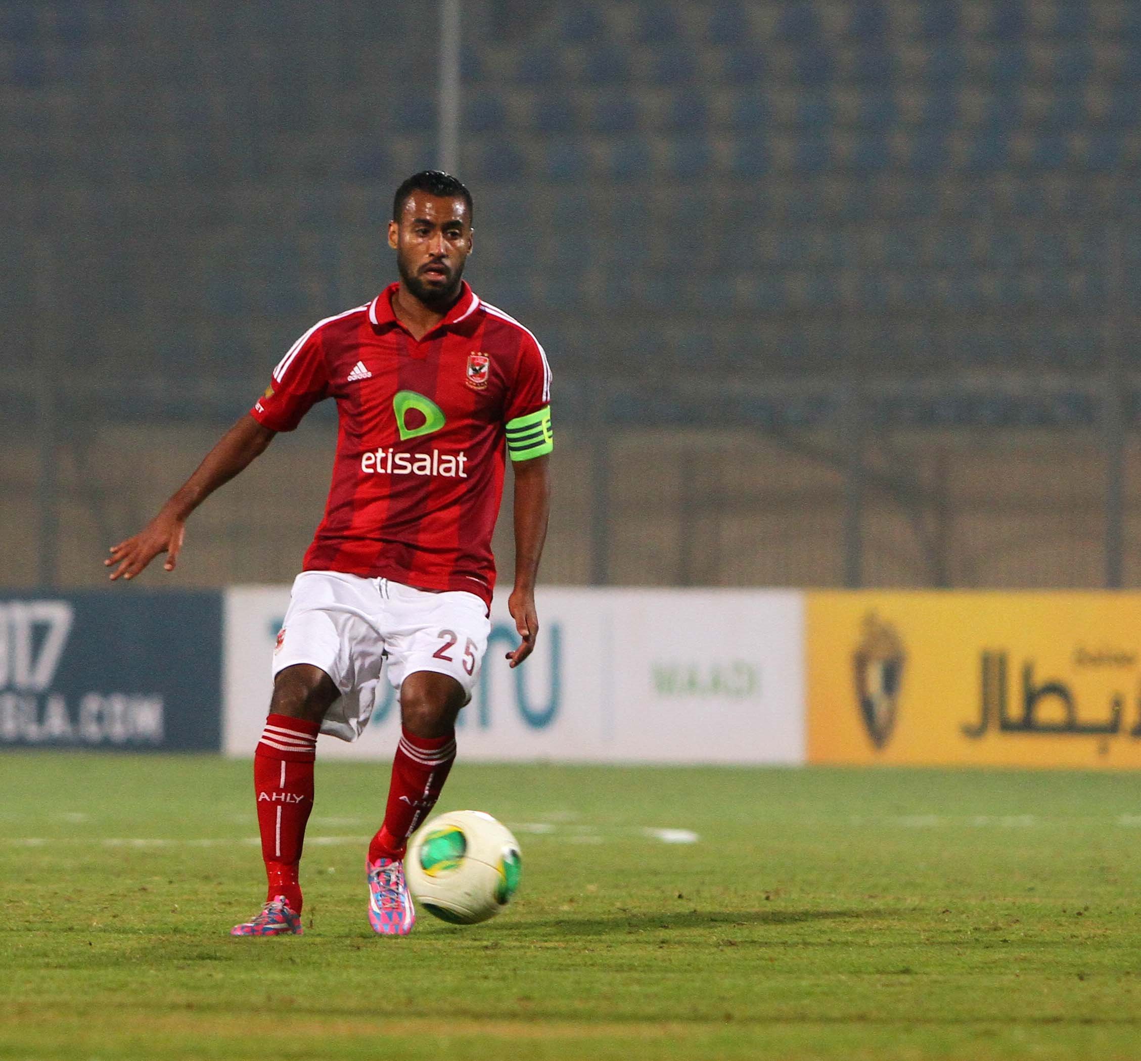حسام عاشور حسام عاشور