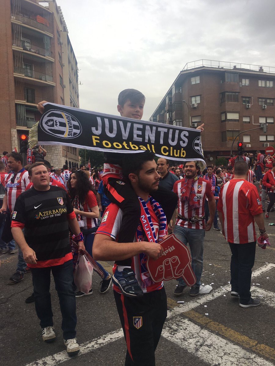 جماهير اتلتيكو مدريد تدعم يوفنتوس