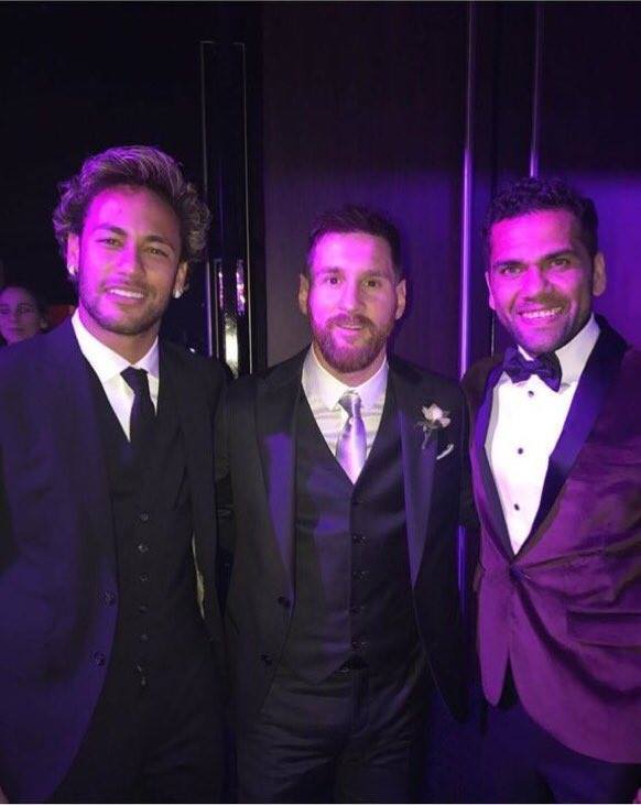 ميسي ونيمار وألفيس ميسي ونيمار وألفيس