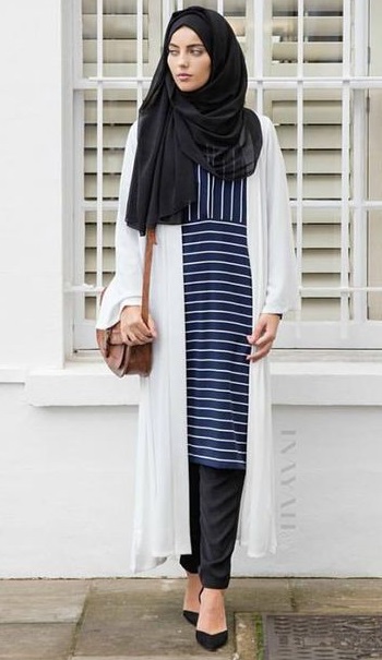 بنطلون مع تى شيرت طويل وكارديجان 