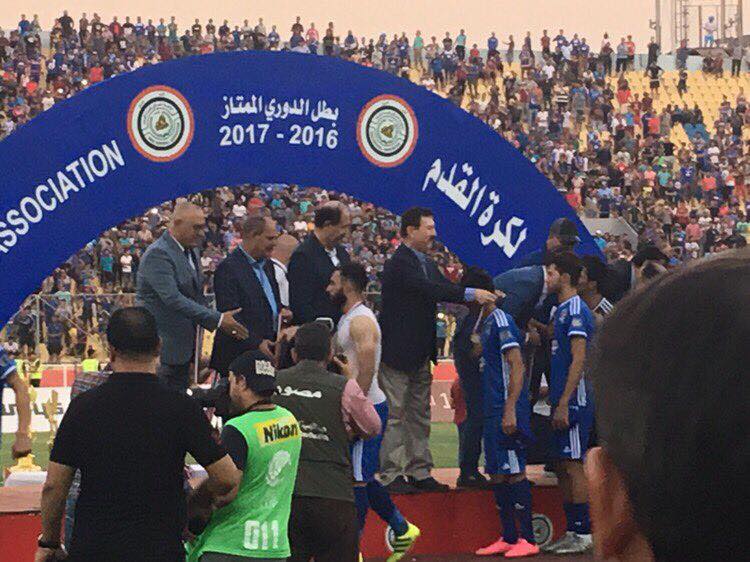 مراسم تسليم القوة الجوية لقب الدورى العراقى (2) مراسم تسليم القوة الجوية لقب الدورى العراقى (2)