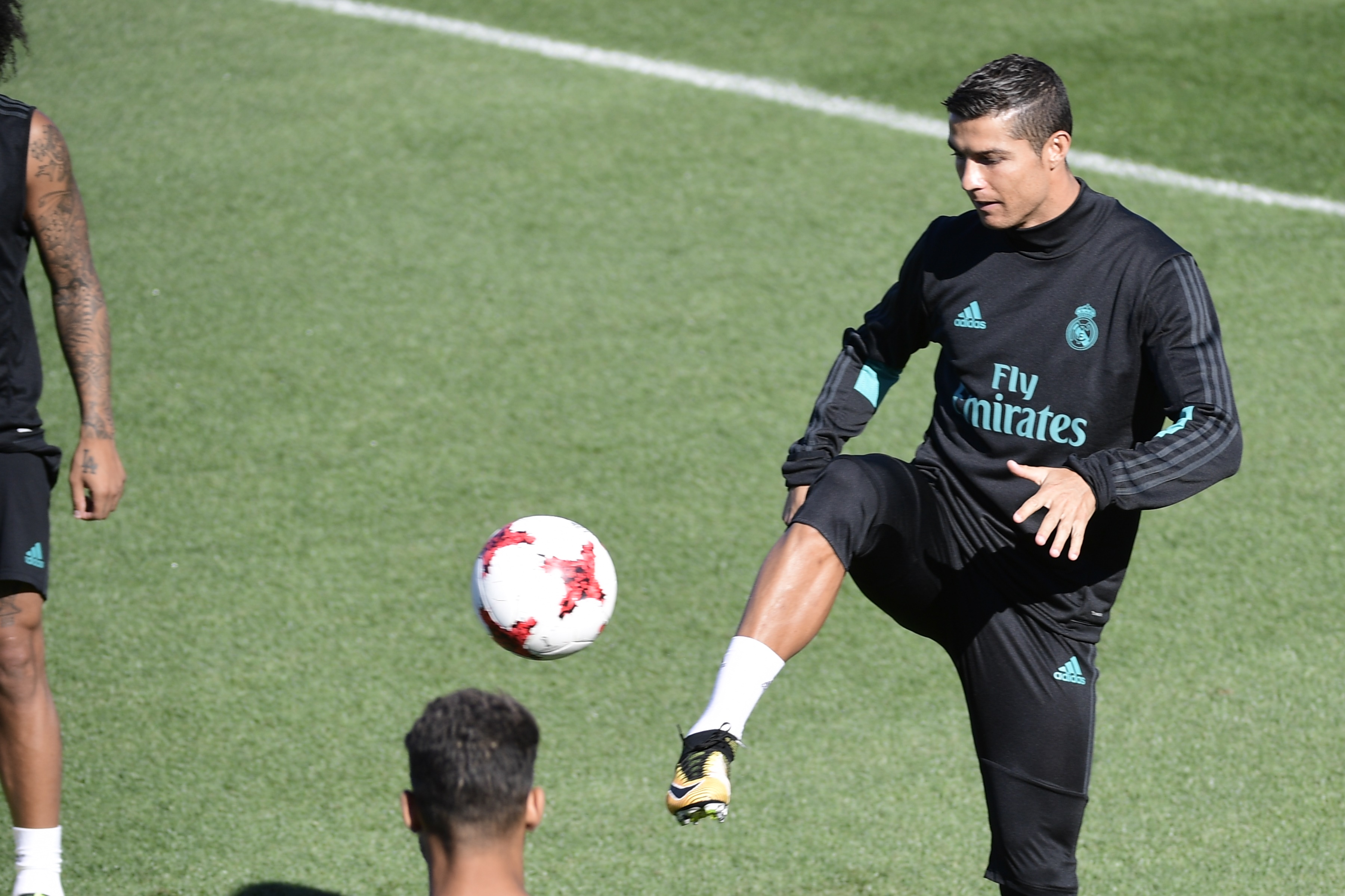 رونالدو في تدريبات ريال مدريد رونالدو في تدريبات ريال مدريد