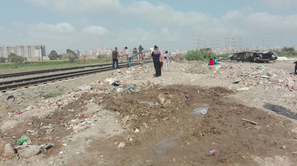 أول صور لموقع الحادث عقب انتشال حطام قطار الإسكندرية (2)