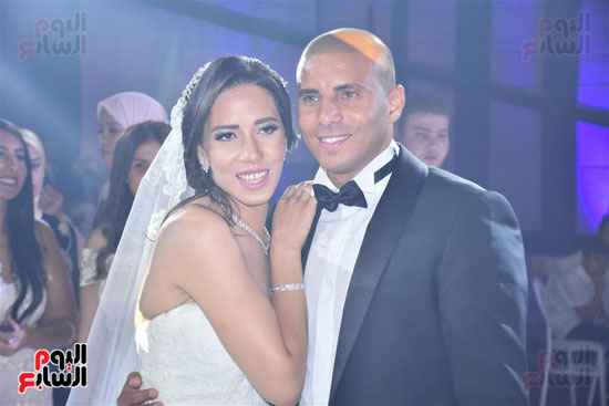 هيثم شاكر يغنى فى حفل زفاف شقيقة محمد زيدان (51)