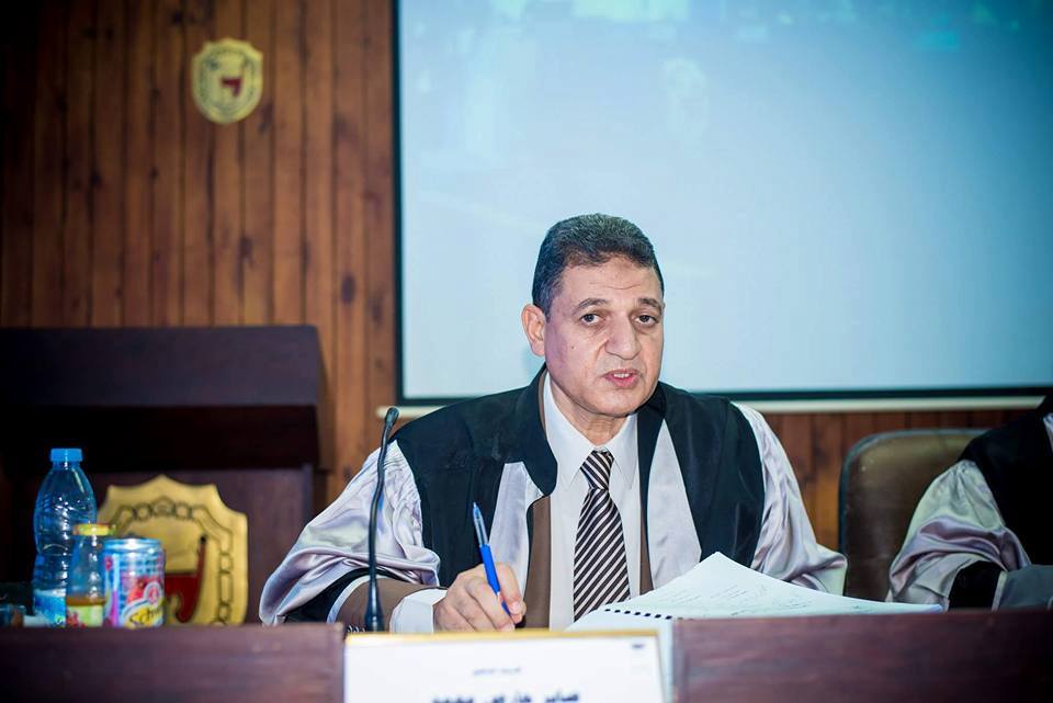 الدكتور صابر حارص محمد أستاذ الصحافة المساعد بقسم الإعلام جامعة سوهاج