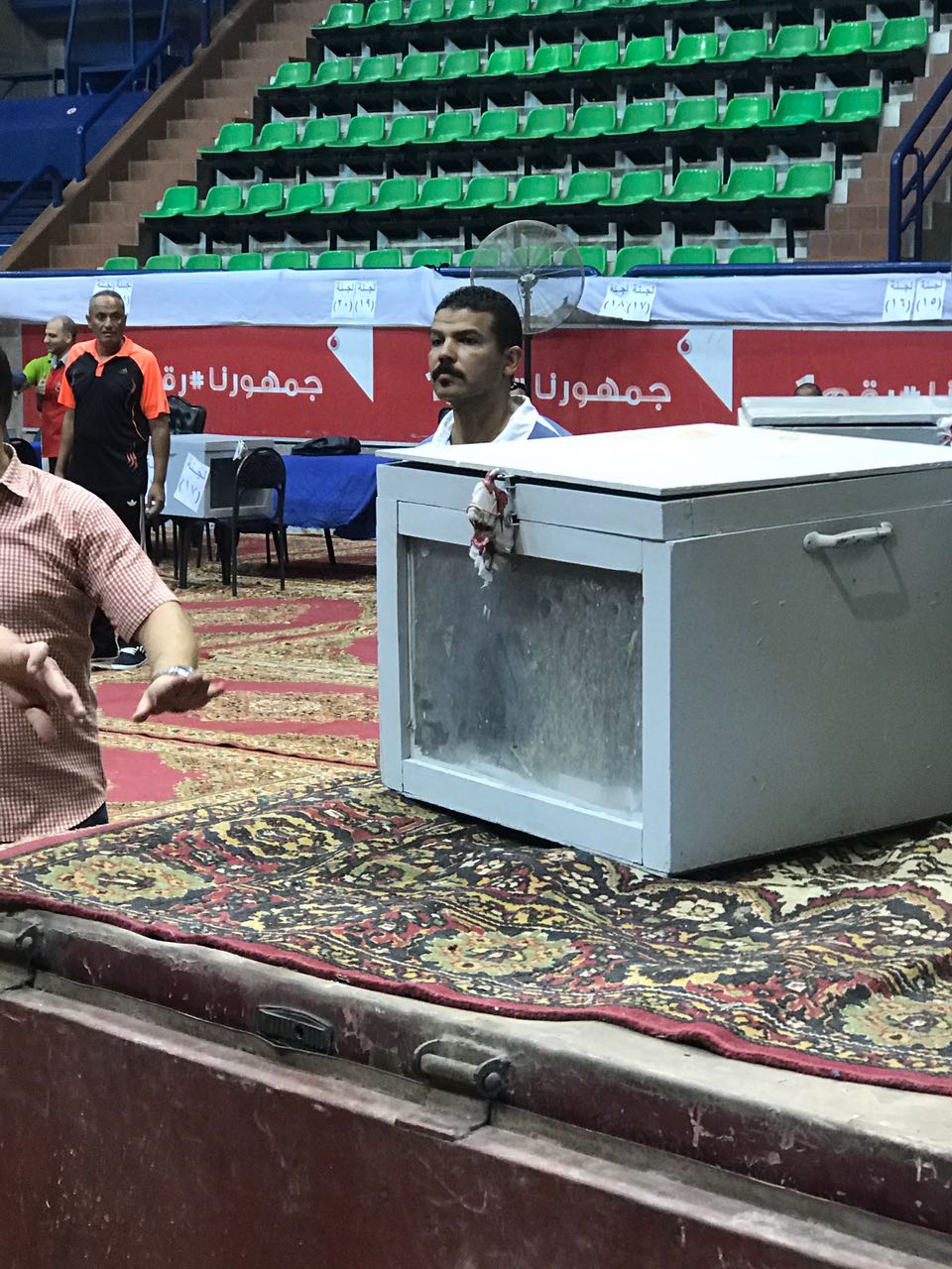 تشميع الصناديق