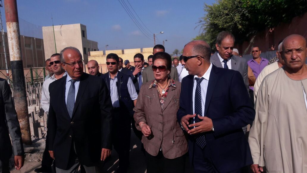 3 وزير التنمية خلال زيارته التفقدية 3 وزير التنمية خلال زيارته التفقدية