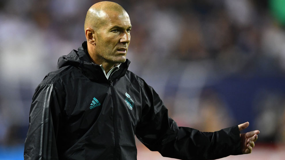زيدان في مران ريال مدريد زيدان في مران ريال مدريد
