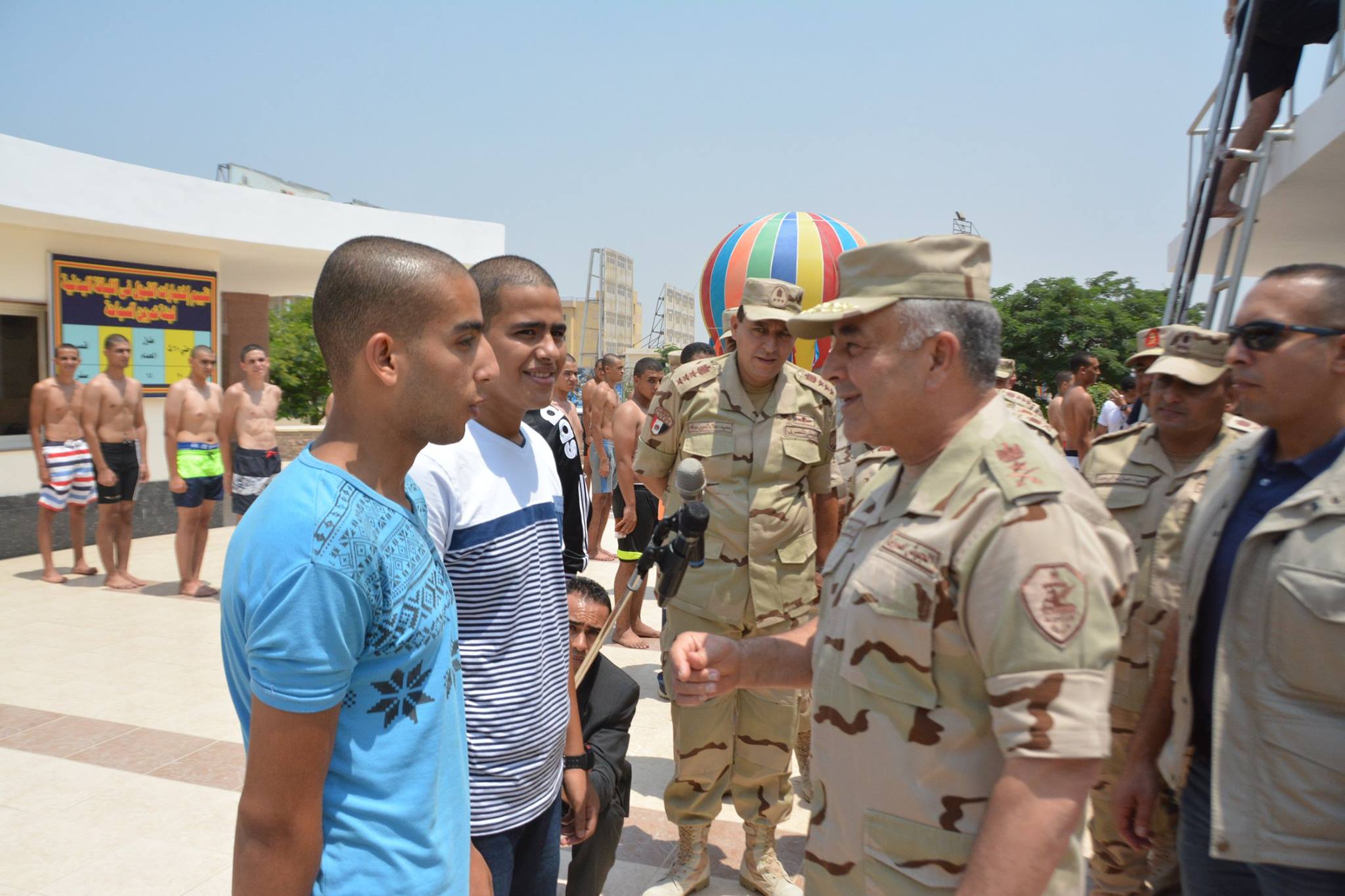 الفريق محمود حجازى يتفقد اجراءات القبول فى الكليات العسكرية (3) الفريق محمود حجازى يتفقد اجراءات القبول فى الكليات العسكرية (3)