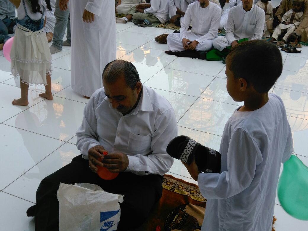 سيلفى وتوزيع بلالين فى الصعيد (3) سيلفى وتوزيع بلالين فى الصعيد (3)