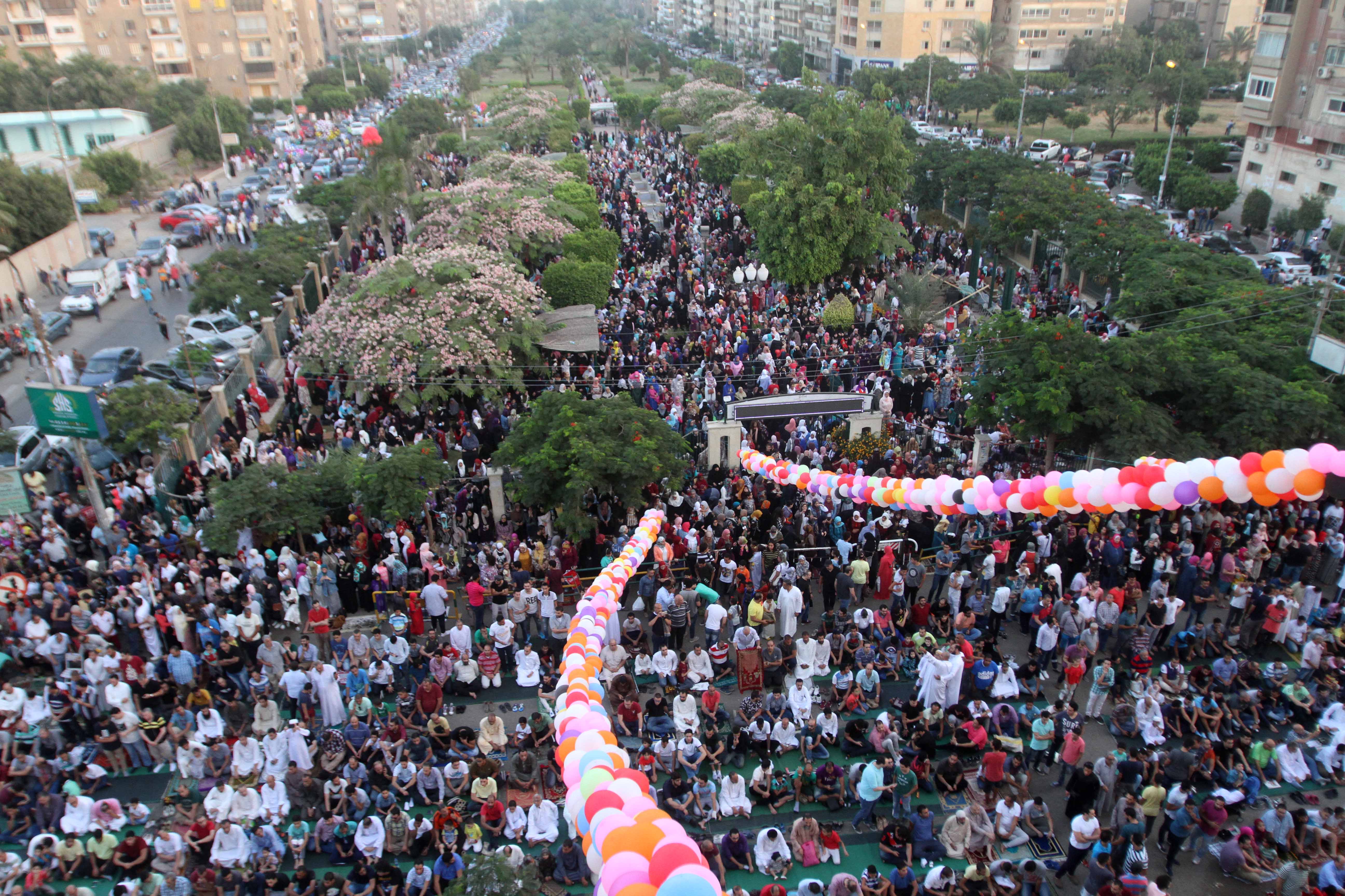 ملايين المصريين احتشدوا لصلاة العيد