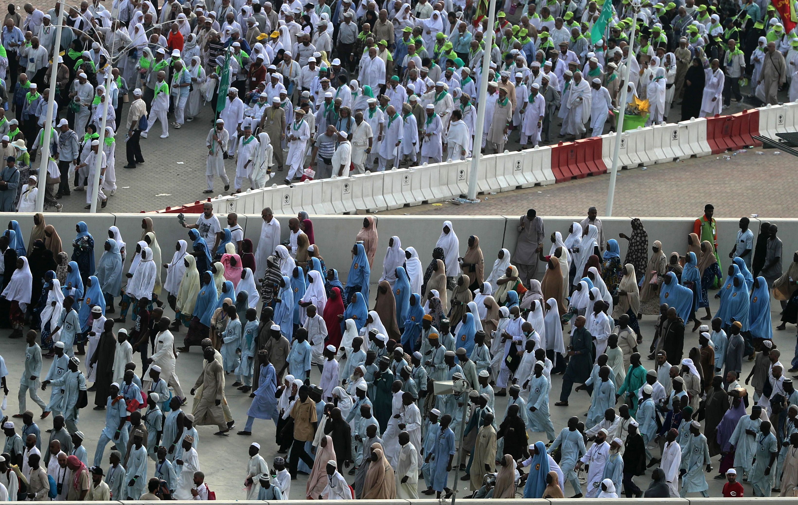 توافد الحجاج توافد الحجاج