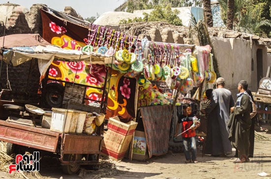 ألعاب الأطفال فى المقابر