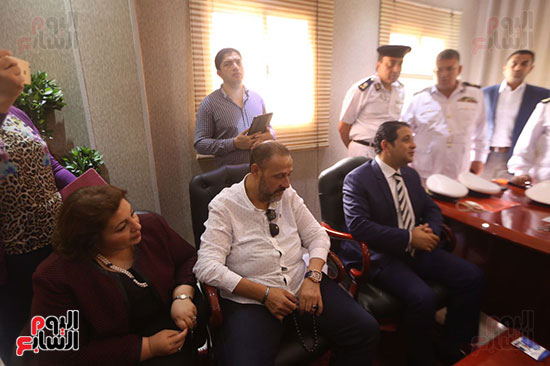أعضاء البرلمان فى زيارة لقسم شرطة روض الفرج و الشرابية و عين شمس (1)