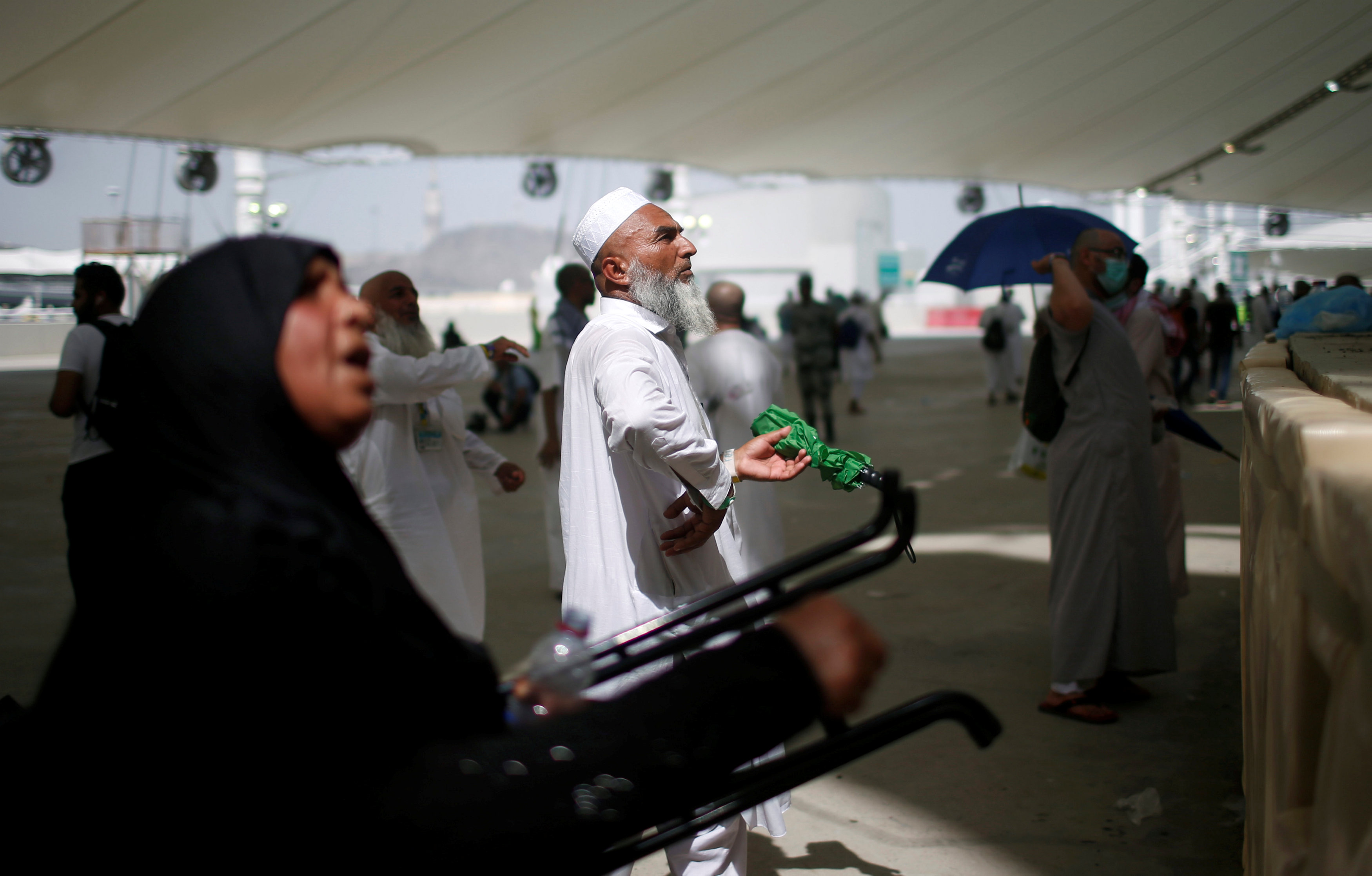 جانب من تدافع الحجاج لرمى الجمرات