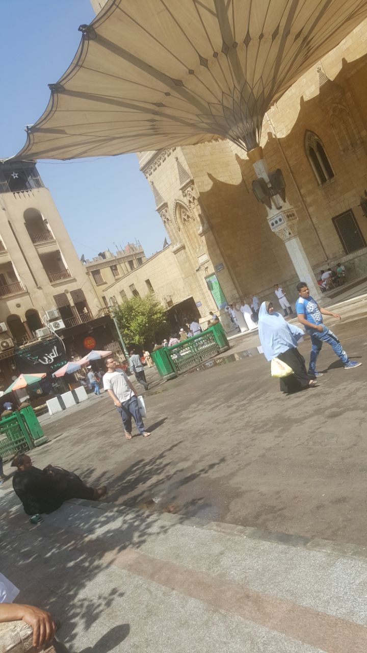 إغلاق مسجد وضريح الحسين (4) إغلاق مسجد وضريح الحسين (4)