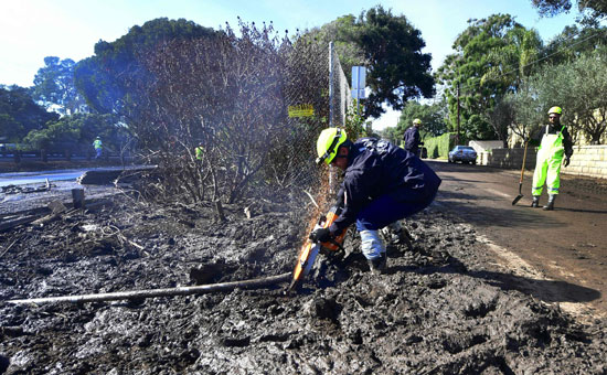 طين ووحل فى كاليفورنيا