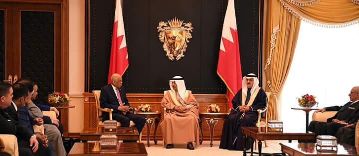 الدكتور على عبد العال رئيس مجلس النواب فى لقائه بالأمير خليفة بن سلمان رئيس وزراء البحرين (1)