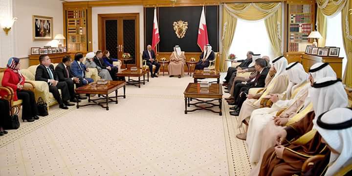 الدكتور على عبد العال رئيس مجلس النواب فى لقائه بالأمير خليفة بن سلمان رئيس وزراء البحرين (4)