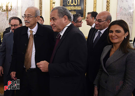 اجتماع الحكومة الأسبوعى برئاسة شريف إسماعيل لمناقشة تقارير الوزراء (7)