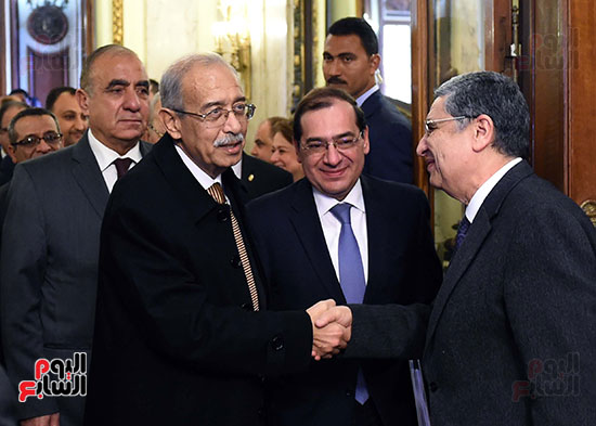 اجتماع الحكومة الأسبوعى برئاسة شريف إسماعيل لمناقشة تقارير الوزراء (9)