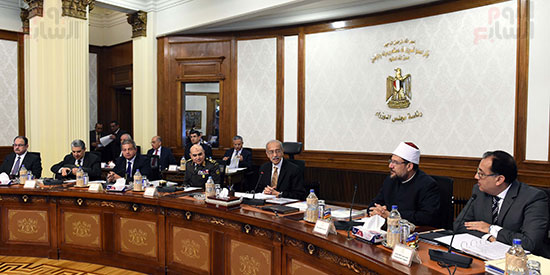 اجتماع الحكومة الأسبوعى برئاسة شريف إسماعيل لمناقشة تقارير الوزراء (16)