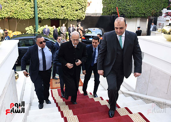 اجتماع الحكومة الأسبوعى برئاسة شريف إسماعيل لمناقشة تقارير الوزراء (1)