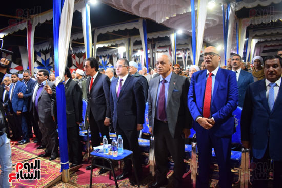 الأقصر تواصل مؤتمرات دعم الرئيس السيسى لفترة رئاسية ثانية بحضور المئات بساحة أبوالحجاج الأقصرى
