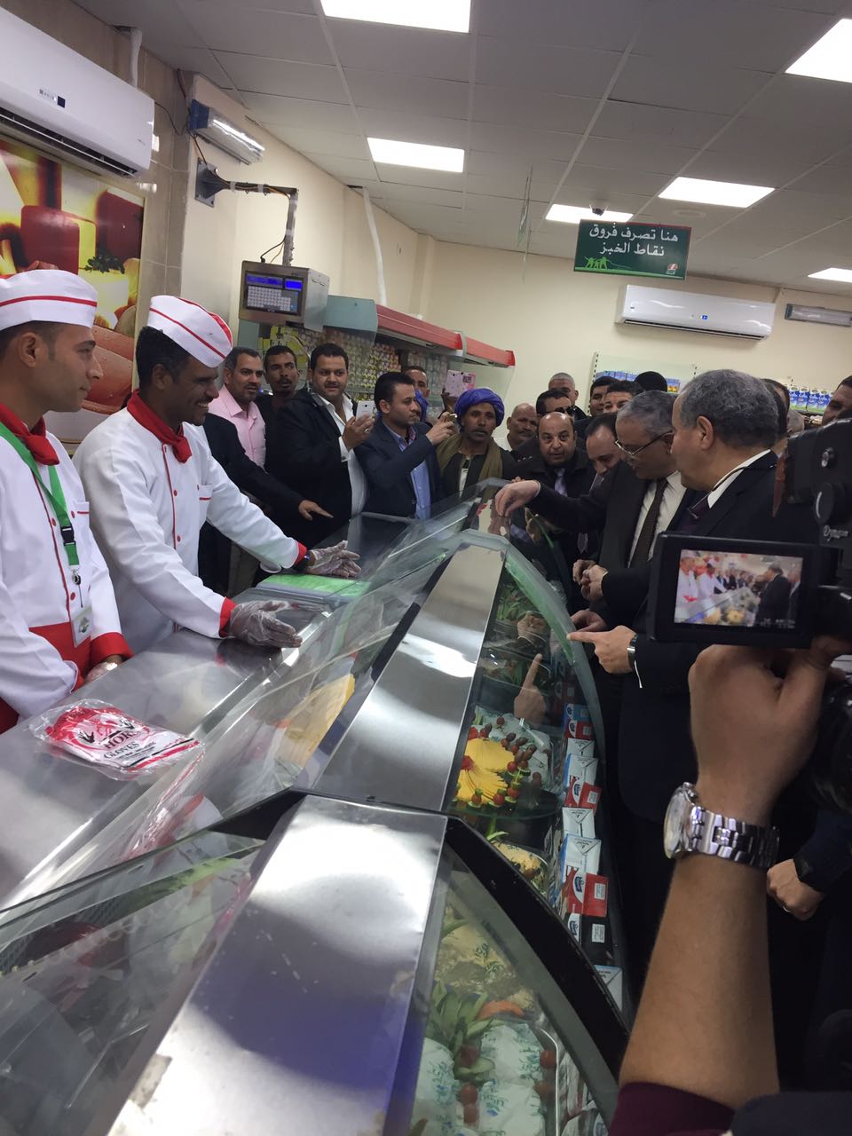 جولة وزير التموين (1)
